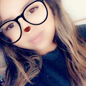 Meet your Posher, Fabiola